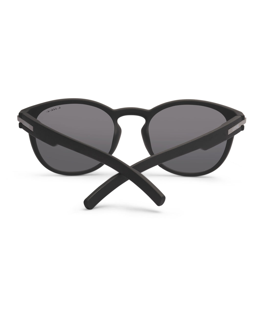 Agus | Polarised Matt Black | detail