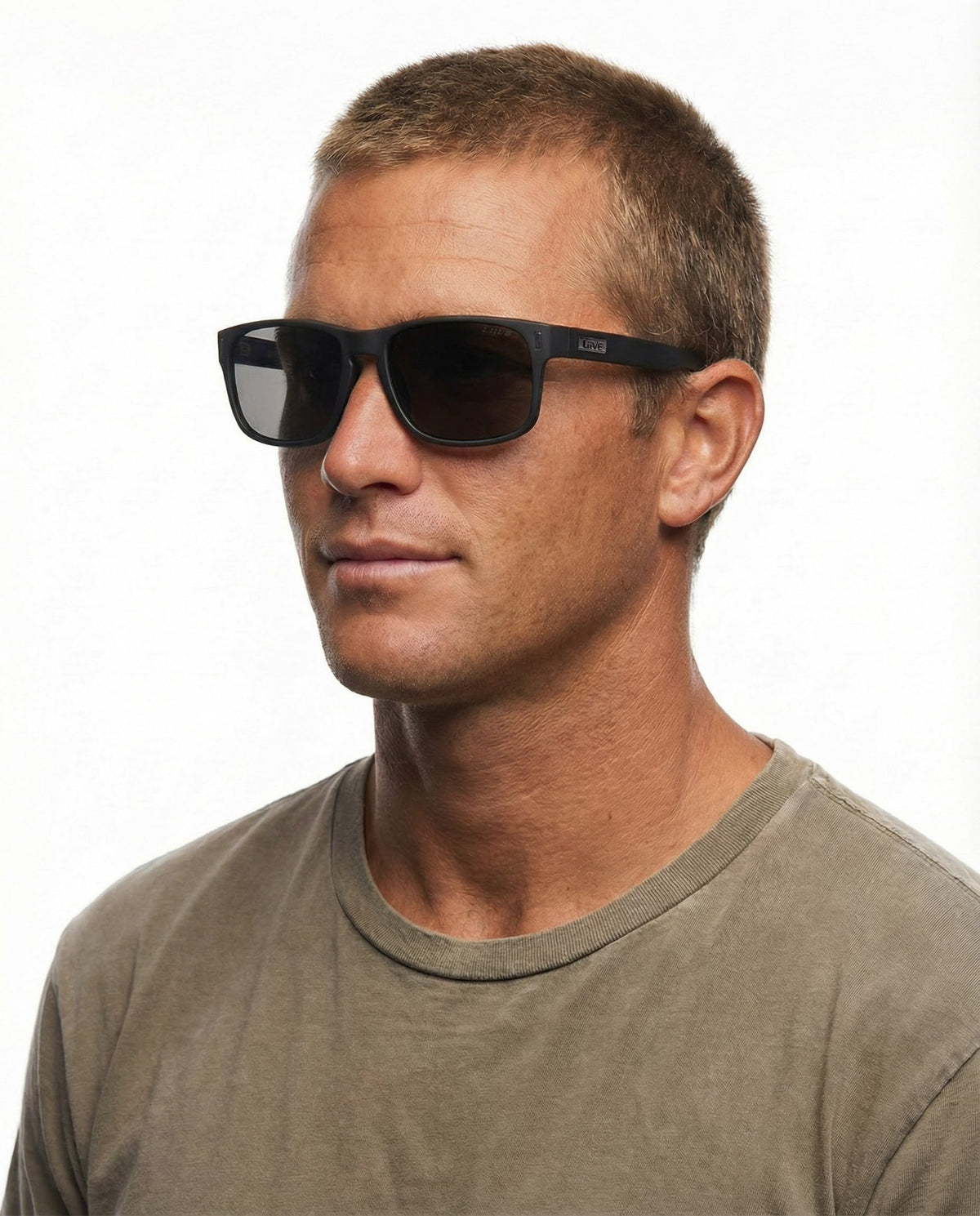 The Lewy | Polarised Matt Black | lifestyle