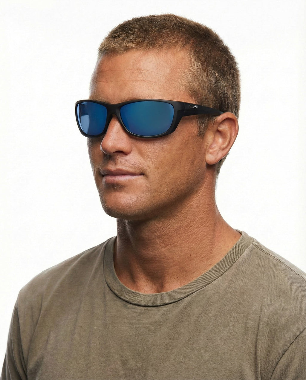 Whiting | Blue Mirror Matt Black | lifestyle