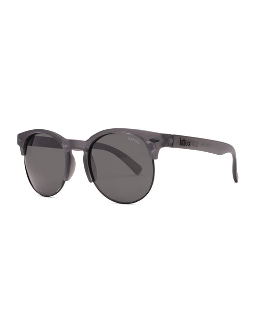 Wild | Polarised Matt Xtal Smoke | angle